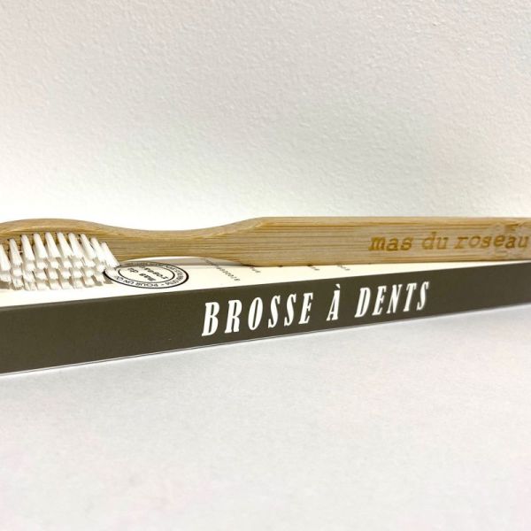 Brosse à Dents étoile Rouge en bambou et poils synthétique